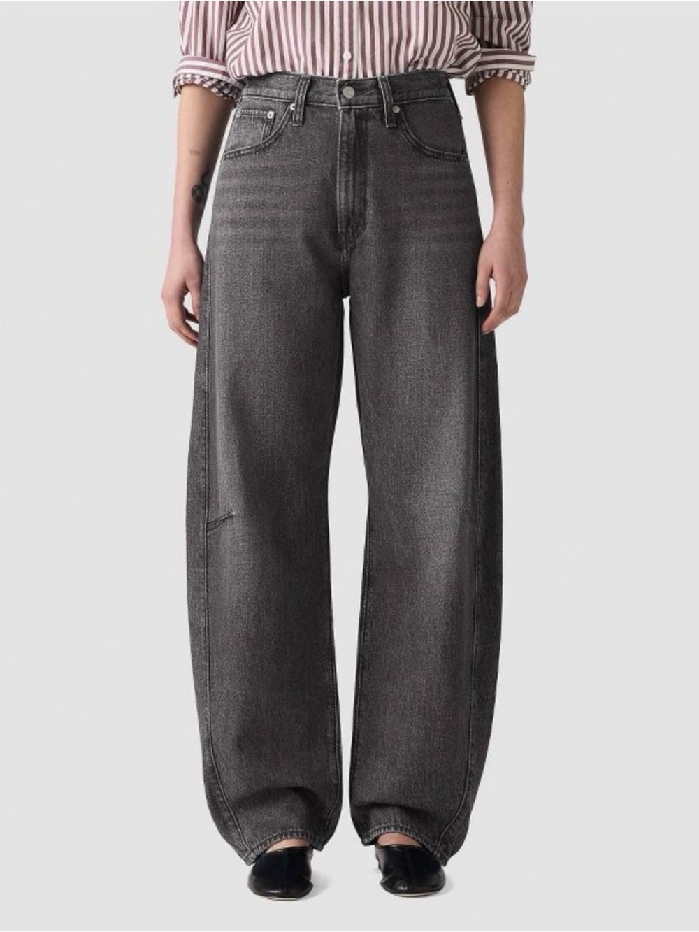 Levi's Women's Cinch Barrel
Jeans (past lives)